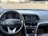 Hyundai Elantra 2019 годаүшін8 000 000 тг. в Алматы – фото 3