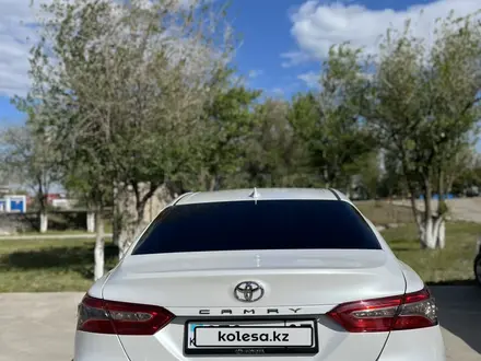 Toyota Camry 2019 года за 16 500 000 тг. в Уральск – фото 5