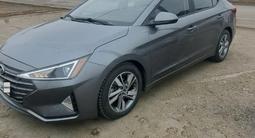 Hyundai Elantra 2018 годаfor8 300 000 тг. в Атырау – фото 3