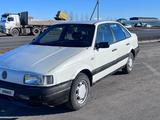 Volkswagen Passat 1991 годаfor1 100 000 тг. в Актобе