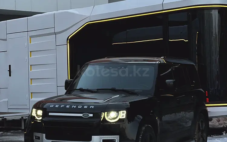 Land Rover Defender 2021 года за 47 000 000 тг. в Астана