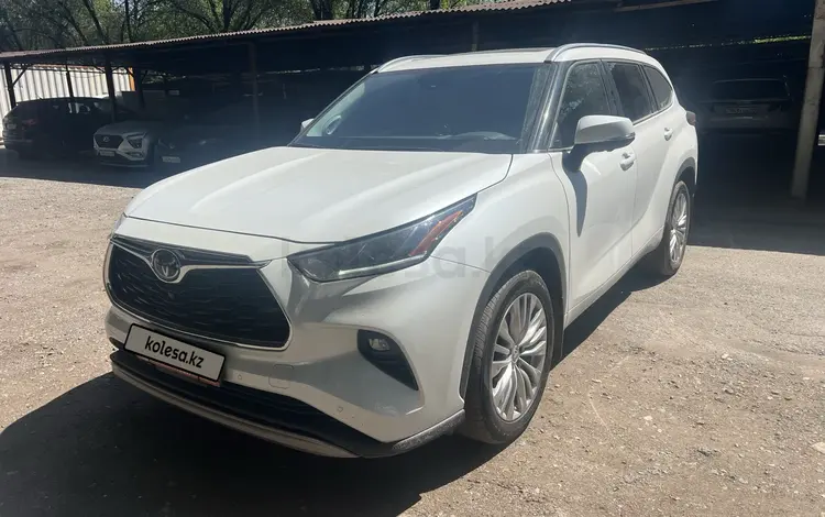 Toyota Highlander 2022 года за 24 512 463 тг. в Алматы