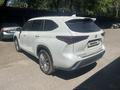 Toyota Highlander 2022 года за 24 512 463 тг. в Алматы – фото 4