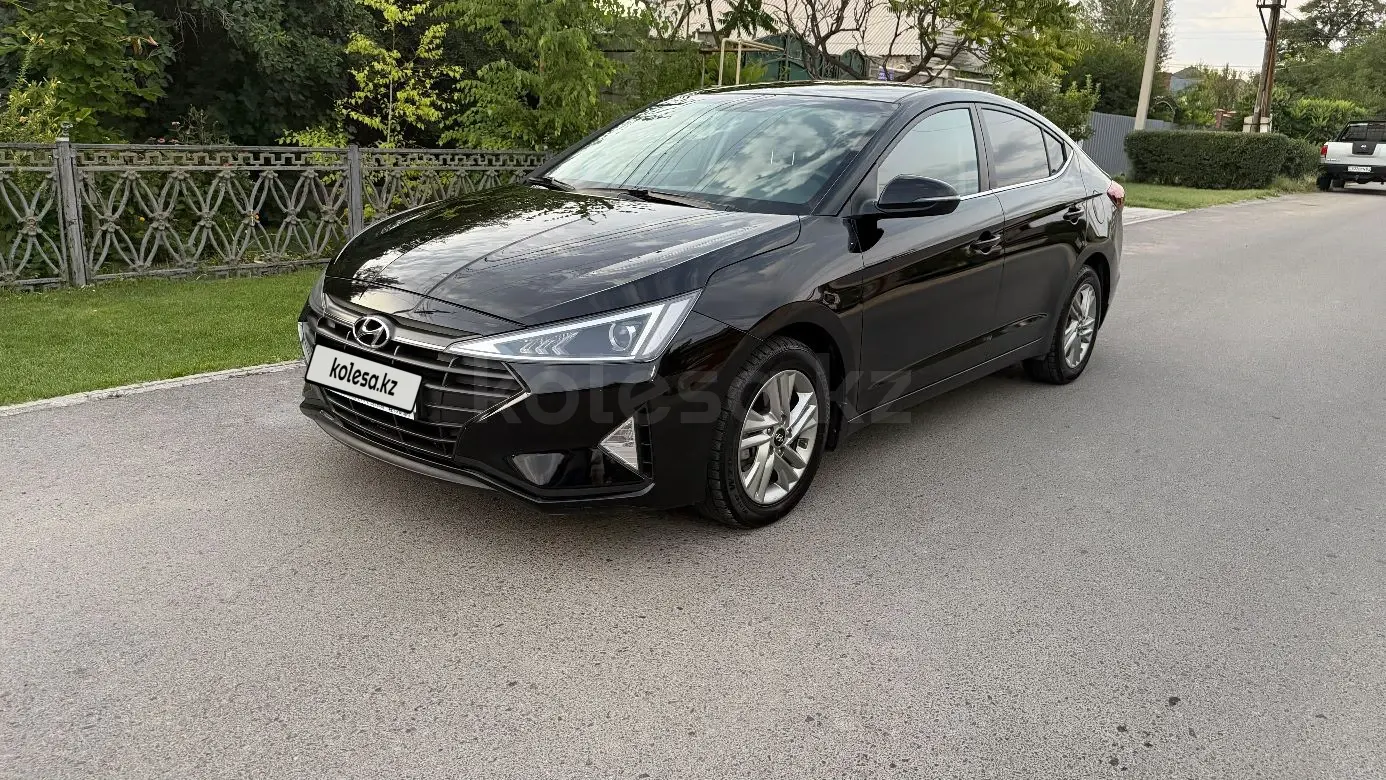Hyundai Elantra, 2019
