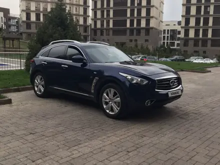 Infiniti FX37 2013 года за 10 000 000 тг. в Алматы