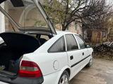 Opel Vectra 1997 года за 1 800 000 тг. в Шымкент – фото 4