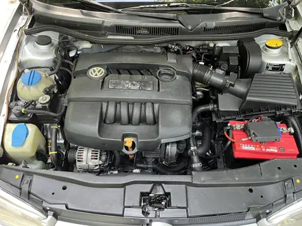 Volkswagen Golf 2001 года за 2 500 000 тг. в Алматы – фото 15