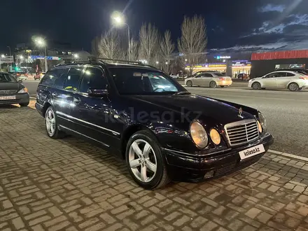 Mercedes-Benz E 240 1998 года за 2 450 000 тг. в Астана