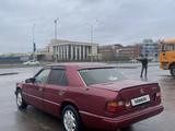 Mercedes-Benz E 230 1992 года за 1 500 000 тг. в Астана – фото 4