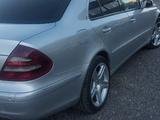 Mercedes-Benz E 320 2004 годаүшін5 000 000 тг. в Караганда – фото 5