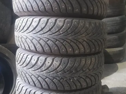 185/60R15 Sava Eskimo Stud за 60 000 тг. в Алматы