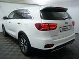 Kia Sorento 2019 года за 12 800 000 тг. в Алматы – фото 2