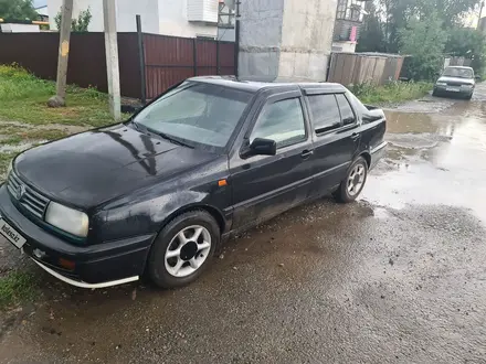 Volkswagen Vento 1993 года за 1 200 000 тг. в Житикара – фото 5