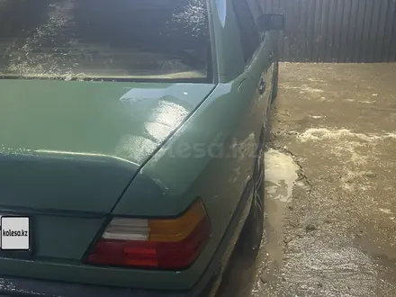 Mercedes-Benz E 230 1989 года за 750 000 тг. в Туркестан