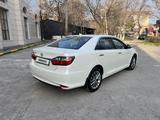 Toyota Camry 2018 годаүшін13 300 000 тг. в Шымкент – фото 3