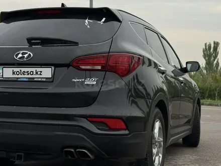 Hyundai Santa Fe 2018 года за 9 700 000 тг. в Алматы – фото 3