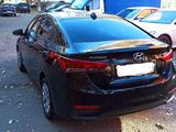 Hyundai Accent 2019 года за 7 200 000 тг. в Астана – фото 2