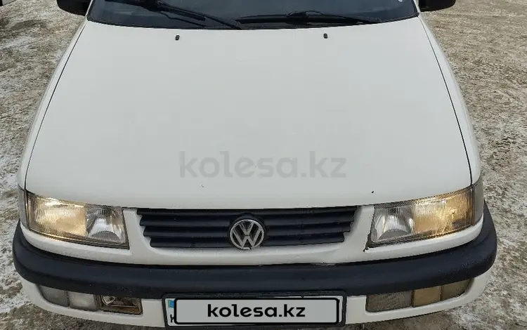 Volkswagen Passat 1995 годаүшін2 250 000 тг. в Уральск