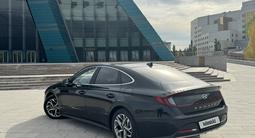 Hyundai Sonata 2021 годаүшін9 700 000 тг. в Астана – фото 3