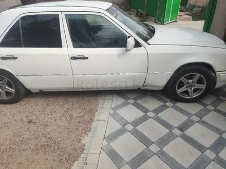 Mercedes-Benz E 230 1991 года за 1 100 000 тг. в Мерке – фото 3