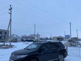 Toyota Highlander 2012 годаfor9 100 000 тг. в Актау