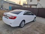 Toyota Camry 2014 годаүшін9 500 000 тг. в Атырау – фото 5