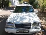 Mercedes-Benz C 180 1994 года за 750 000 тг. в Алматы