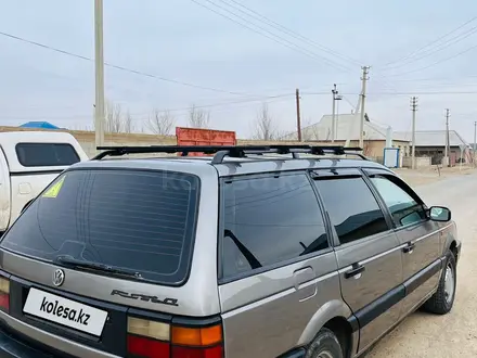 Volkswagen Passat 1993 года за 1 900 000 тг. в Шолаккорган – фото 4