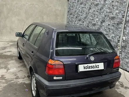 Volkswagen Golf 1996 года за 2 700 000 тг. в Шымкент – фото 7