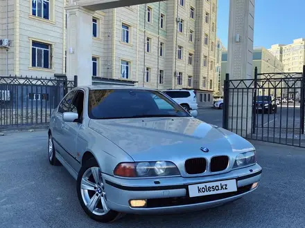 BMW 528 1998 года за 3 900 000 тг. в Актау