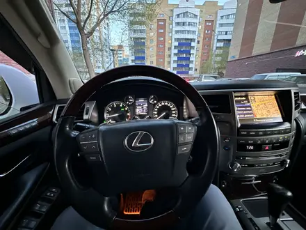 Lexus LX 570 2014 года за 25 000 000 тг. в Астана – фото 21
