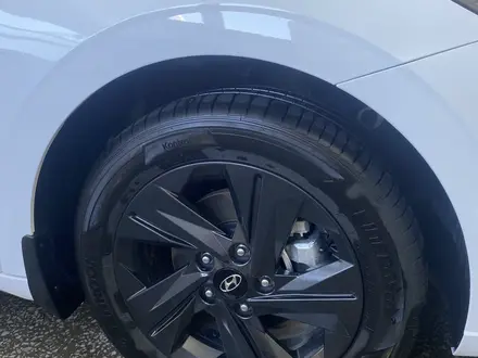 Hyundai Elantra 2023 года за 11 500 000 тг. в Караганда – фото 22