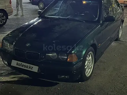 BMW 320 1993 года за 1 400 000 тг. в Алматы – фото 2