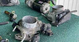 ДРОССЕЛЬНАЯ ЗАСЛОНКА НА ТОЙОТА за 6 800 тг. в Алматы – фото 2