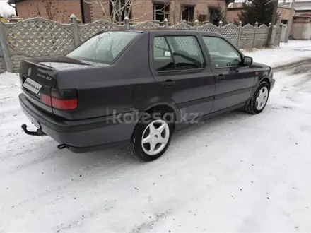 Volkswagen Vento 1993 года за 1 600 000 тг. в Павлодар – фото 15