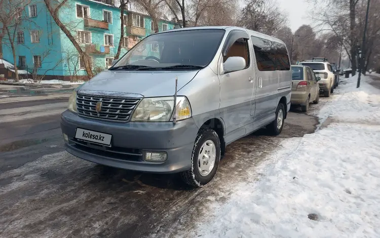 Toyota Grand Hiace 2001 года за 8 300 000 тг. в Алматы