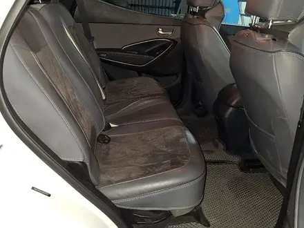 Hyundai Santa Fe 2017 года за 9 800 000 тг. в Шымкент – фото 16