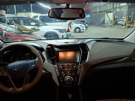 Hyundai Santa Fe 2017 года за 9 800 000 тг. в Шымкент – фото 18