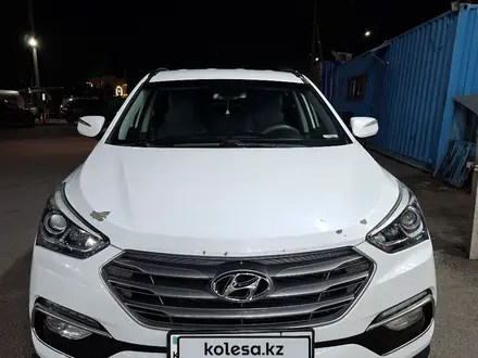 Hyundai Santa Fe 2017 года за 9 800 000 тг. в Шымкент