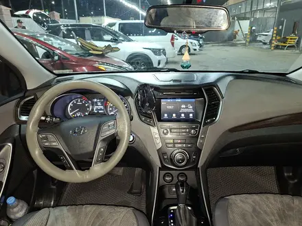 Hyundai Santa Fe 2017 года за 9 800 000 тг. в Шымкент – фото 22