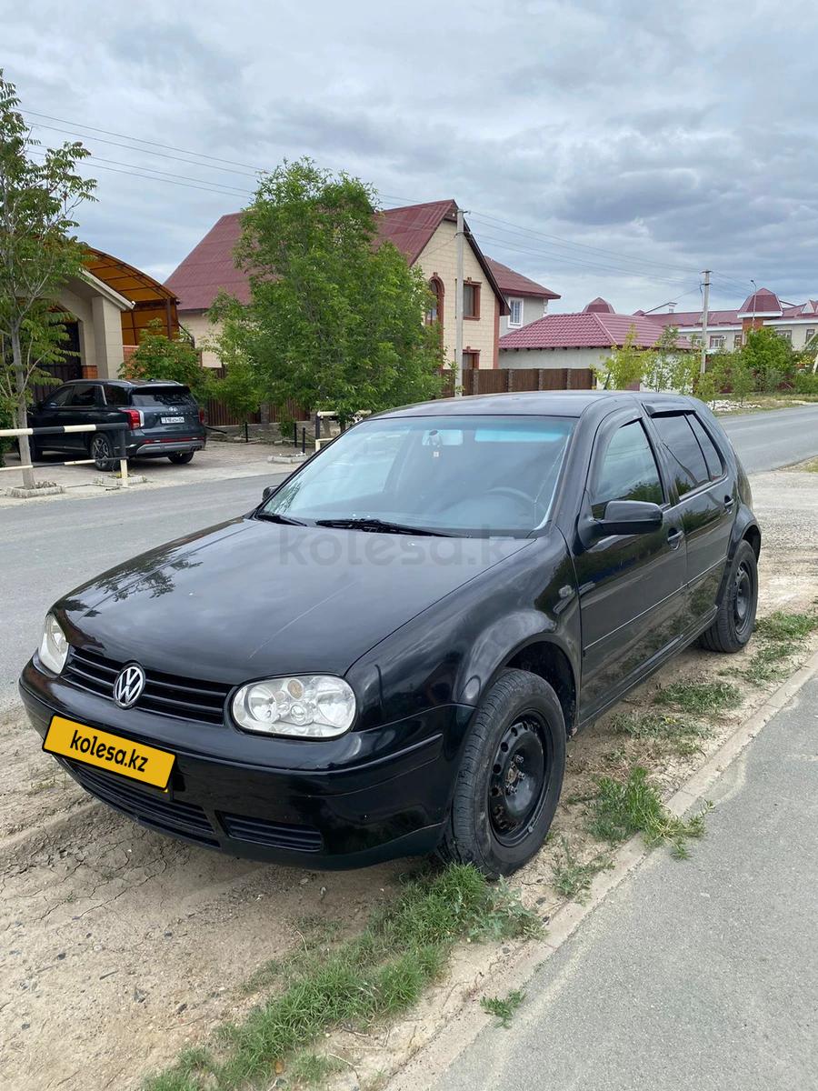 Volkswagen Golf 2004 г.