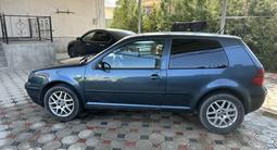 Volkswagen Golf 2000 года за 2 900 000 тг. в Алматы – фото 2