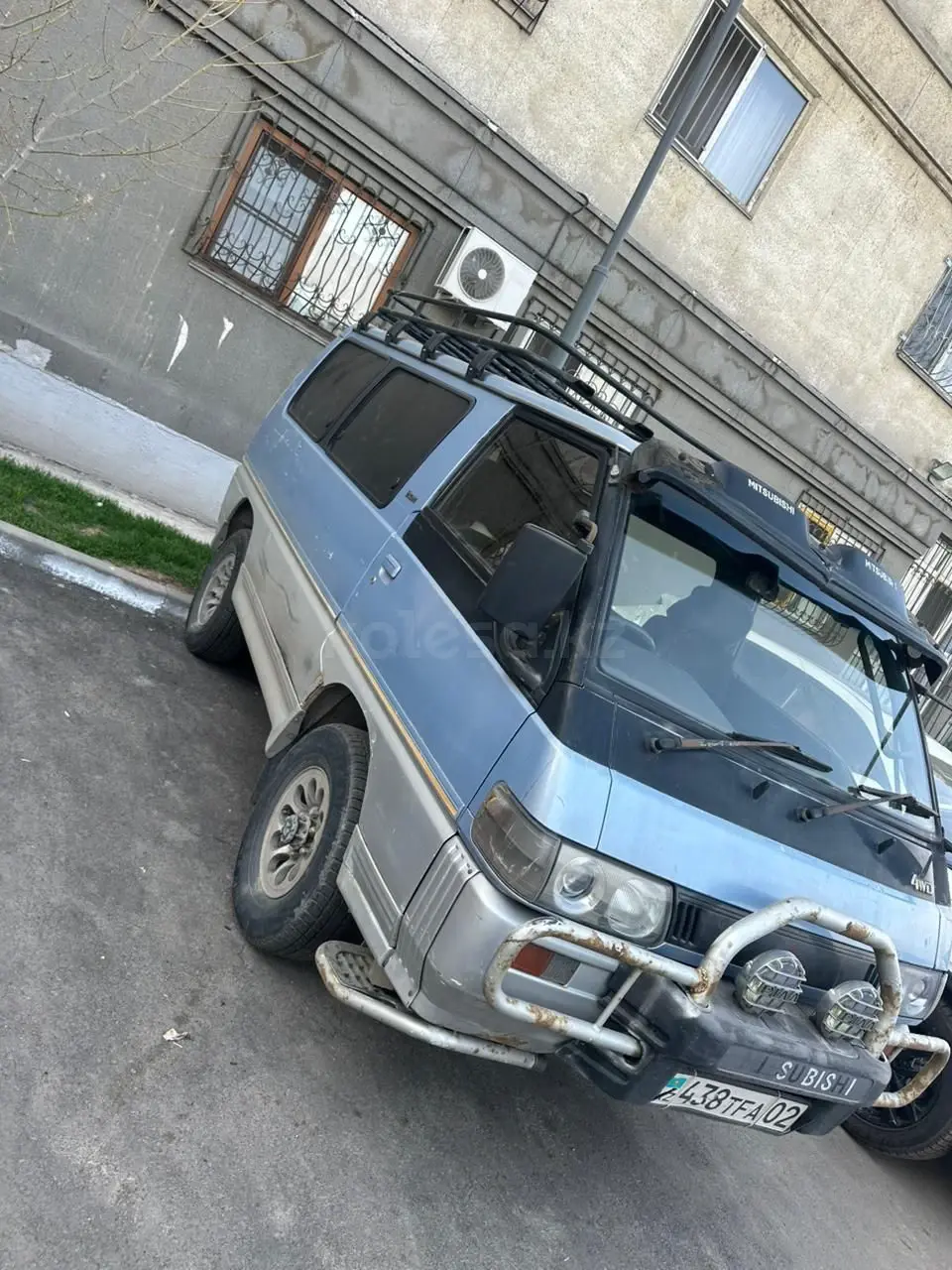Mitsubishi Delica, 1992