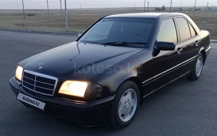 Mercedes-Benz C 180 1995 года за 2 490 000 тг. в Уральск