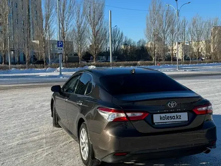 Toyota Camry 2019 года за 16 000 000 тг. в Астана – фото 10