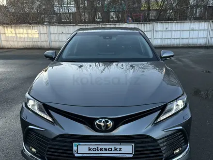 Toyota Camry 2023 года за 16 500 000 тг. в Экибастуз