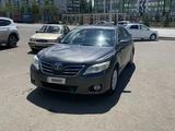 Toyota Camry 2010 года за 5 000 000 тг. в Уральск – фото 2