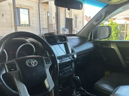 Toyota Land Cruiser Prado 2010 года за 12 800 000 тг. в Алматы – фото 12