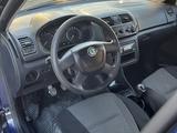 Skoda Fabia 2011 года за 2 550 000 тг. в Актау – фото 2