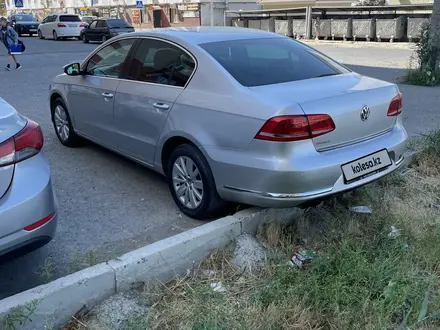 Volkswagen Passat 2012 года за 3 200 000 тг. в Атырау